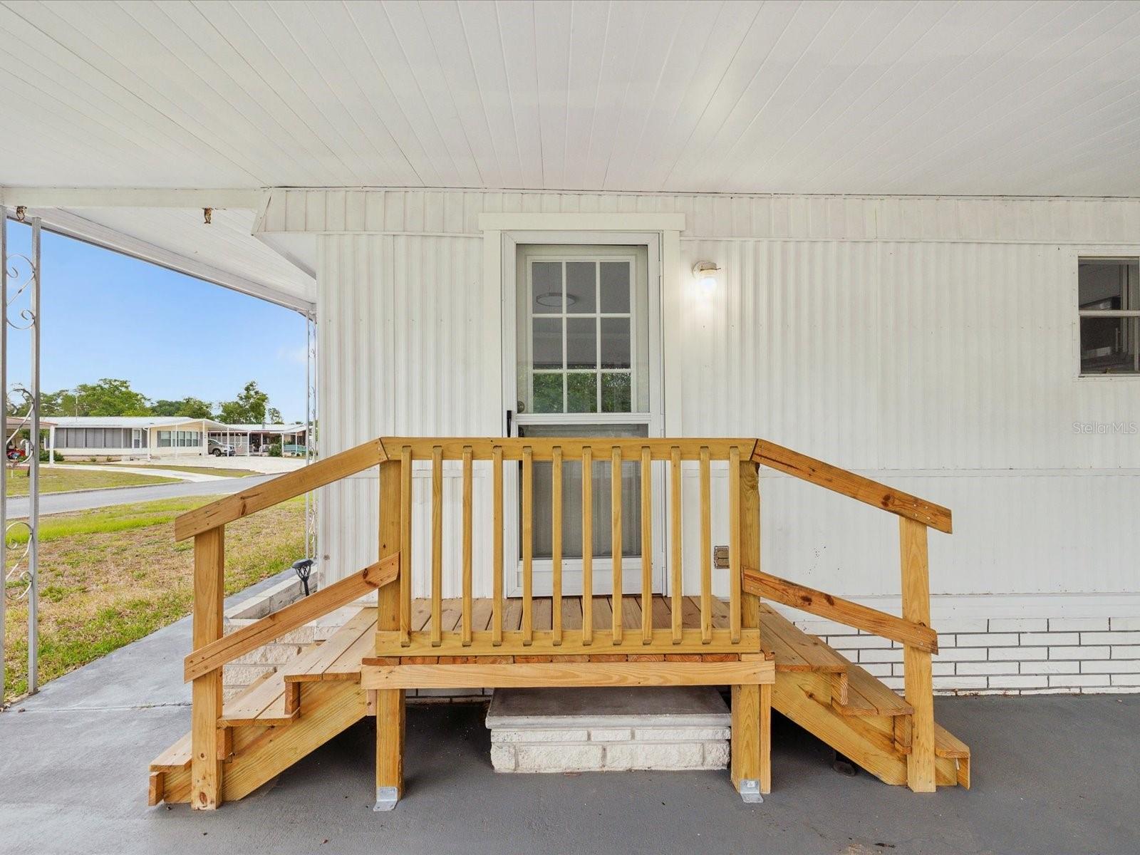 Image 32 of 66 For 14200 Sandhurst Street