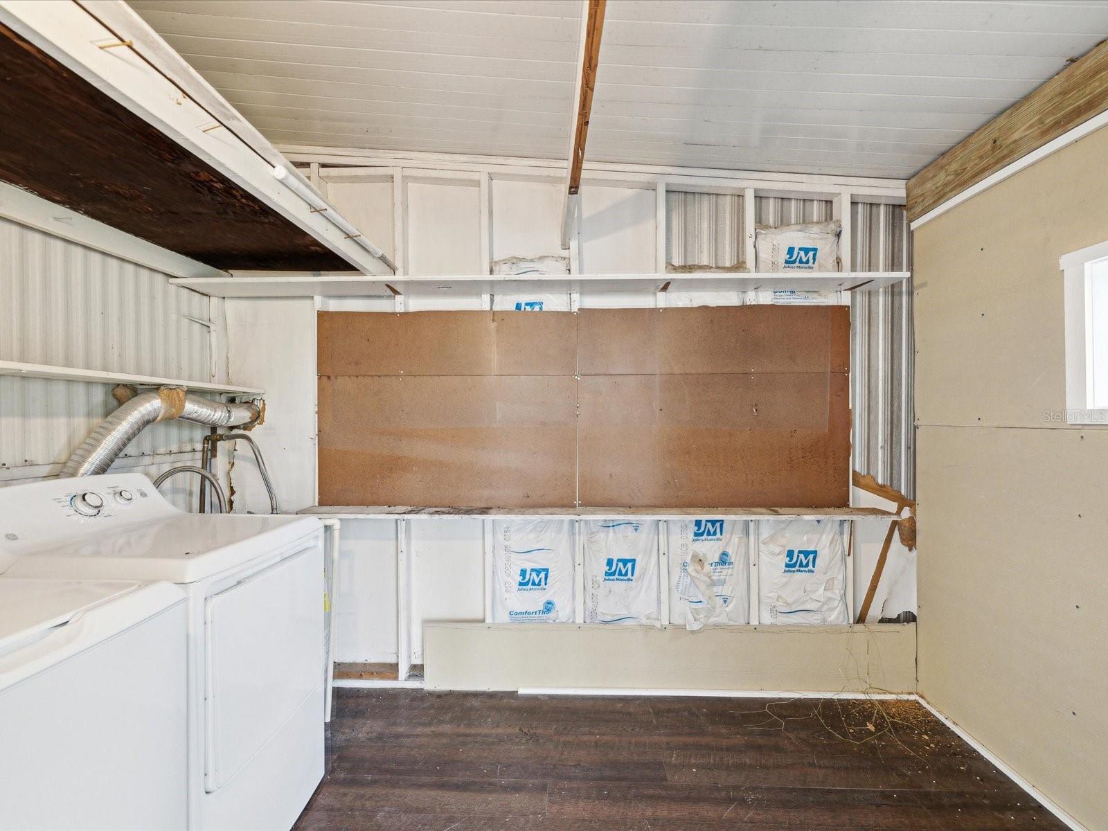 Image 35 of 66 For 14200 Sandhurst Street