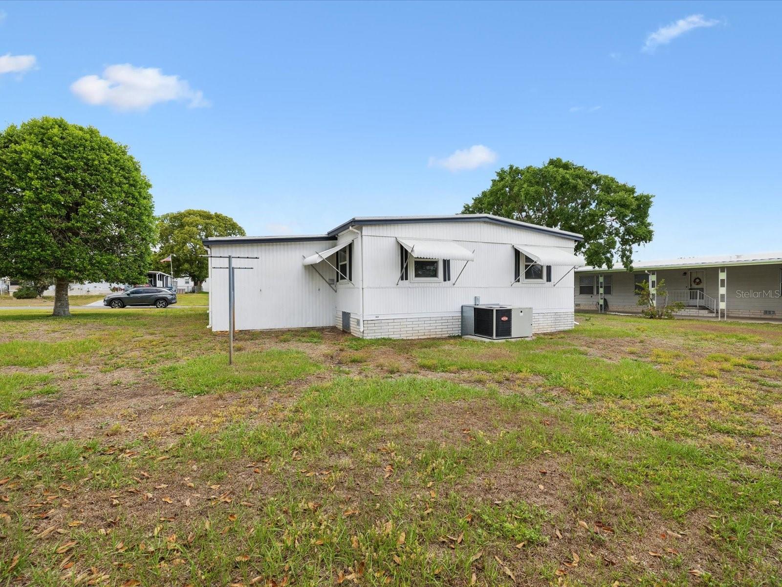 Image 37 of 66 For 14200 Sandhurst Street