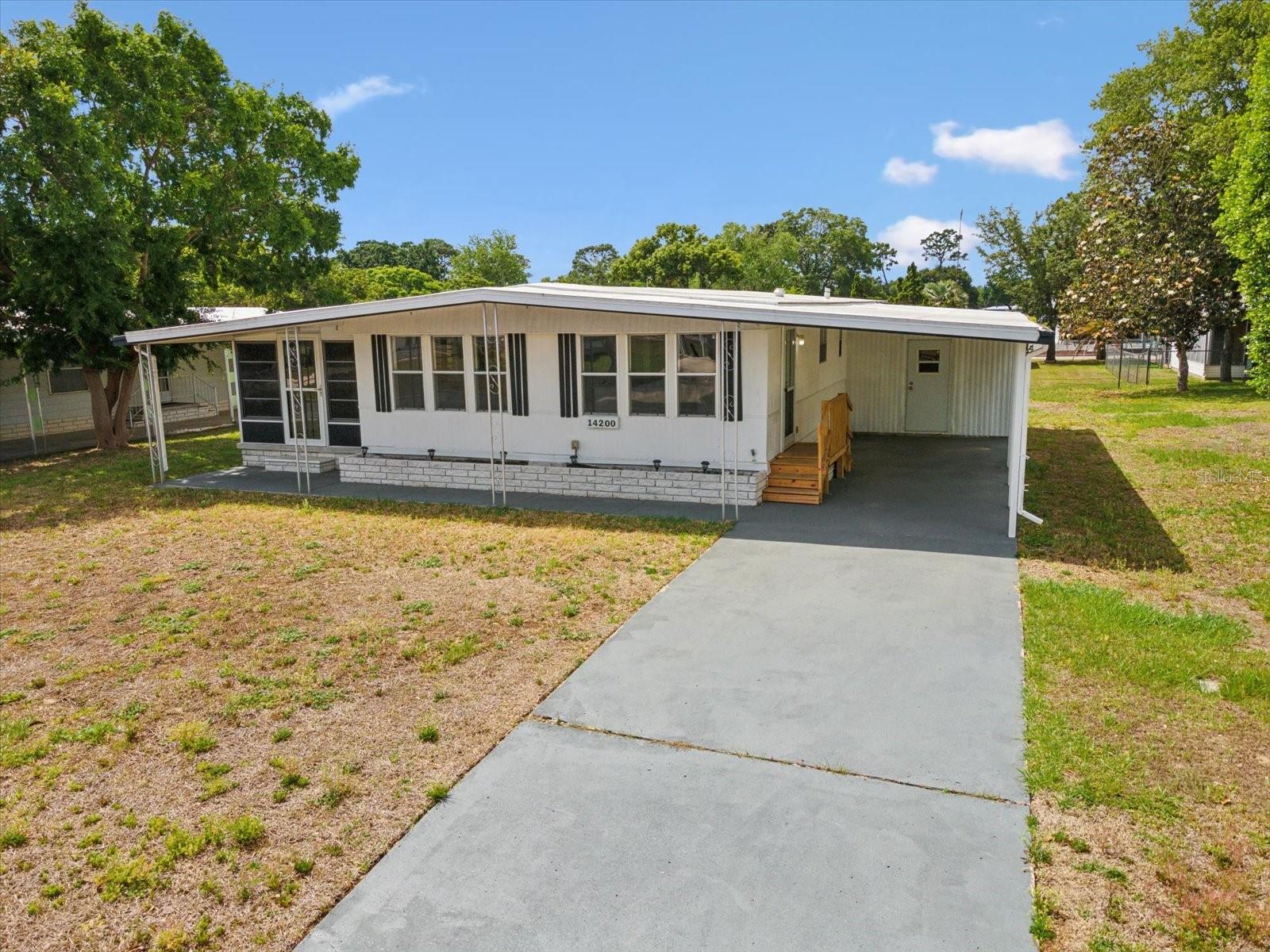 Image 42 of 66 For 14200 Sandhurst Street