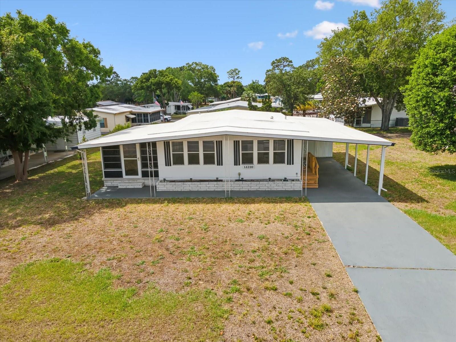 Image 43 of 66 For 14200 Sandhurst Street