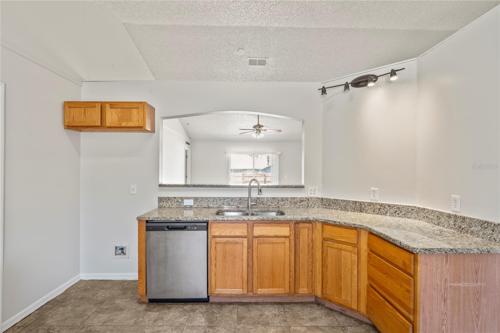 Image 6 of 25 For 8461 Apple Orchard Road