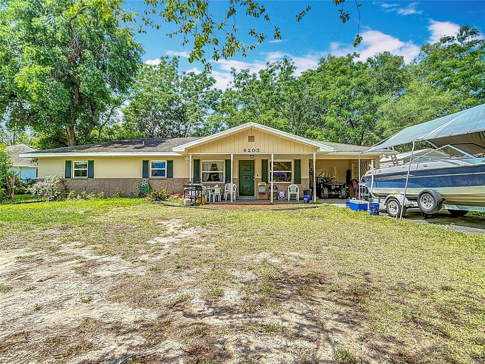 Listing photo id 9 for 6203 Sumter Drive
