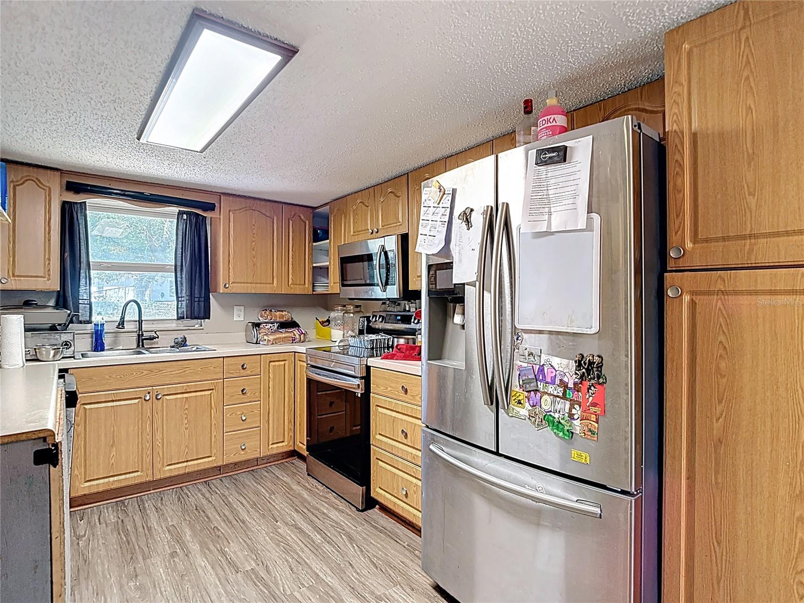 Listing photo id 15 for 6203 Sumter Drive