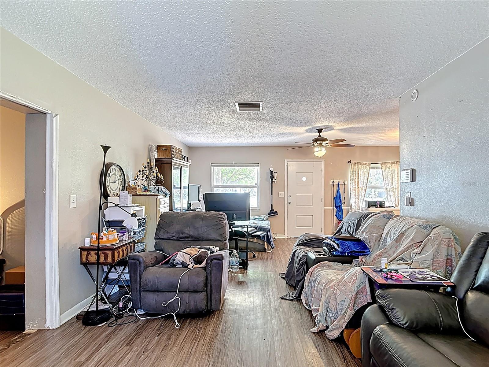 Listing photo id 23 for 6203 Sumter Drive