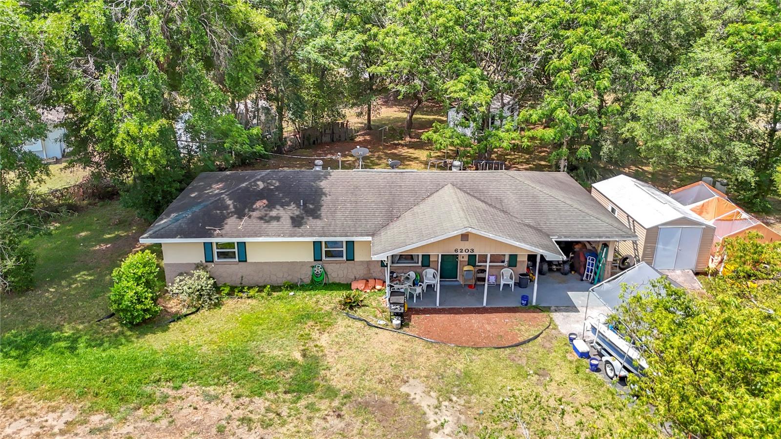 Listing photo id 1 for 6203 Sumter Drive