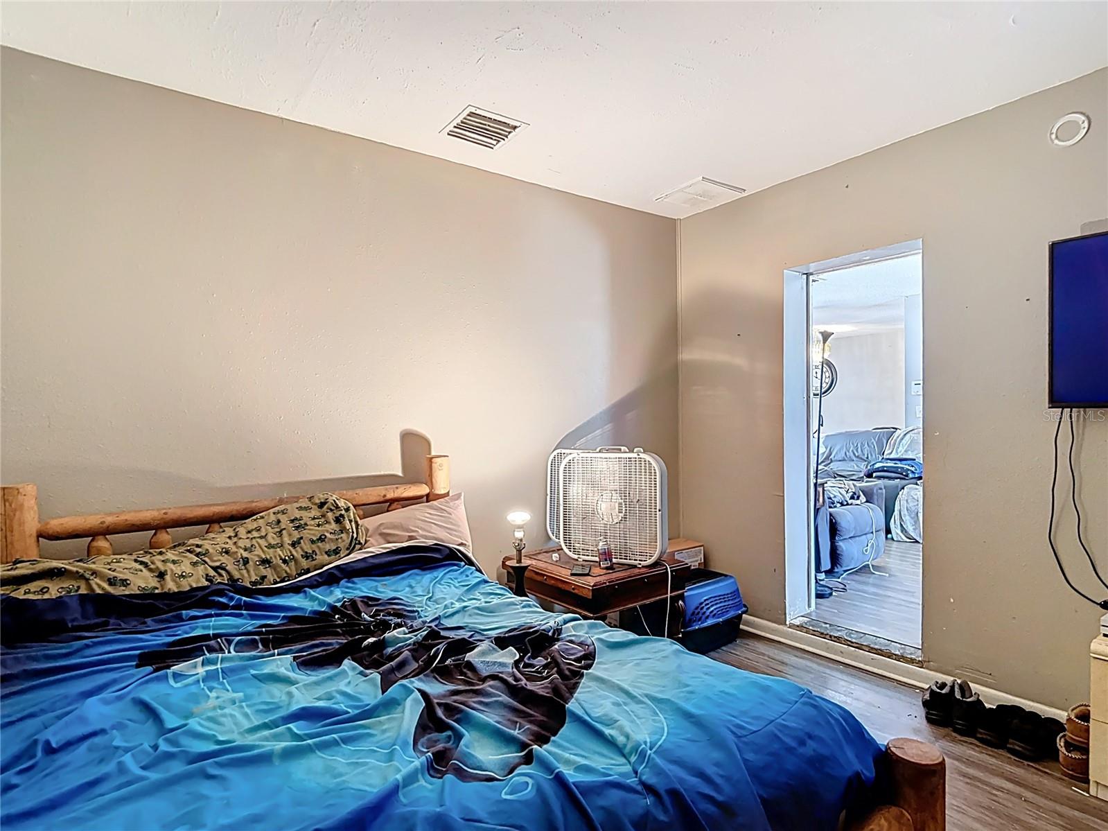 Listing photo id 34 for 6203 Sumter Drive