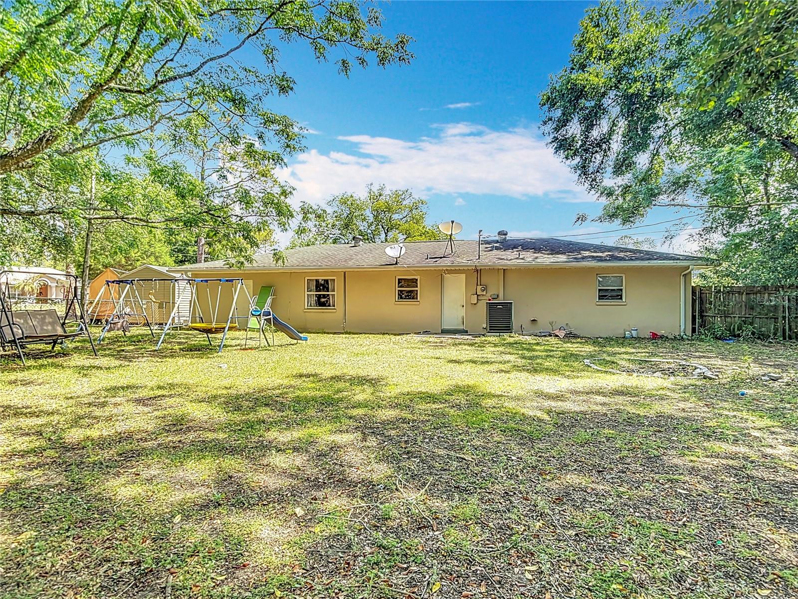 Listing photo id 44 for 6203 Sumter Drive