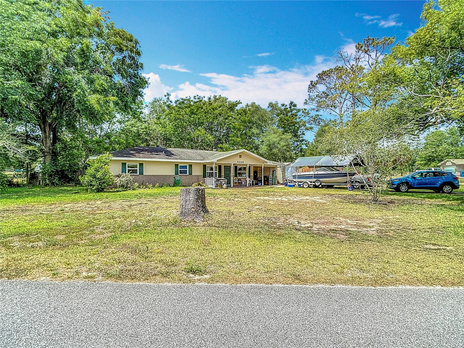 Listing photo id 5 for 6203 Sumter Drive