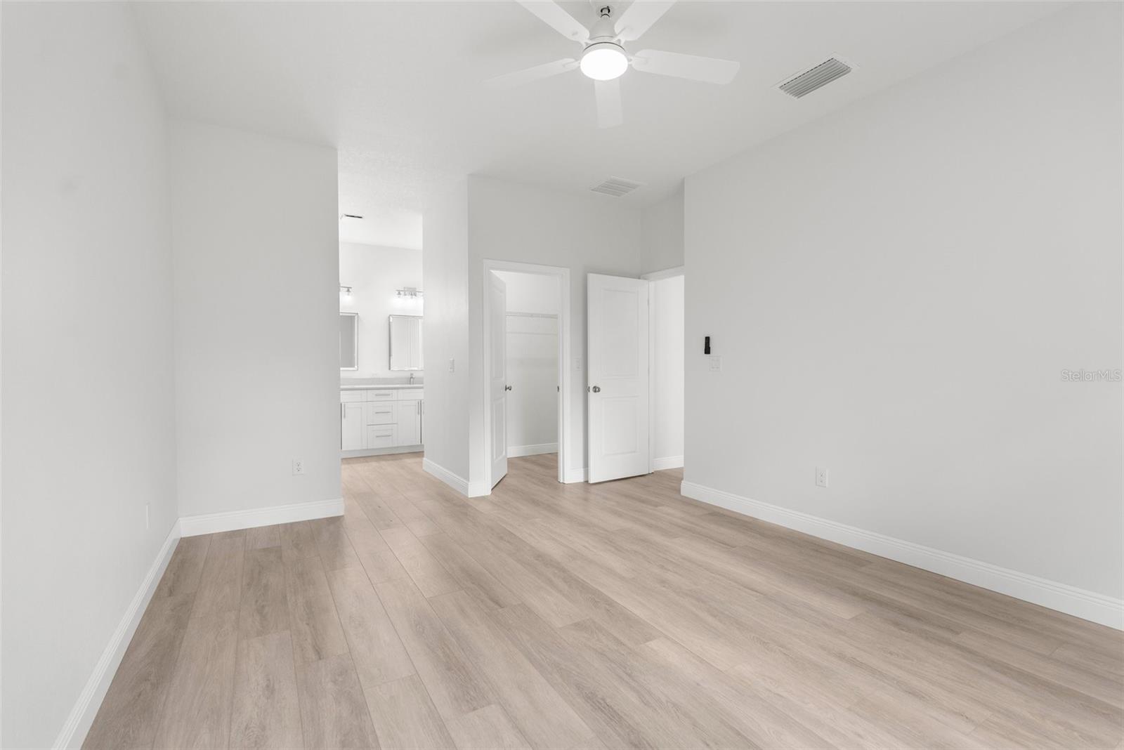 Image 18 of 47 For 12331 Fulmar Road