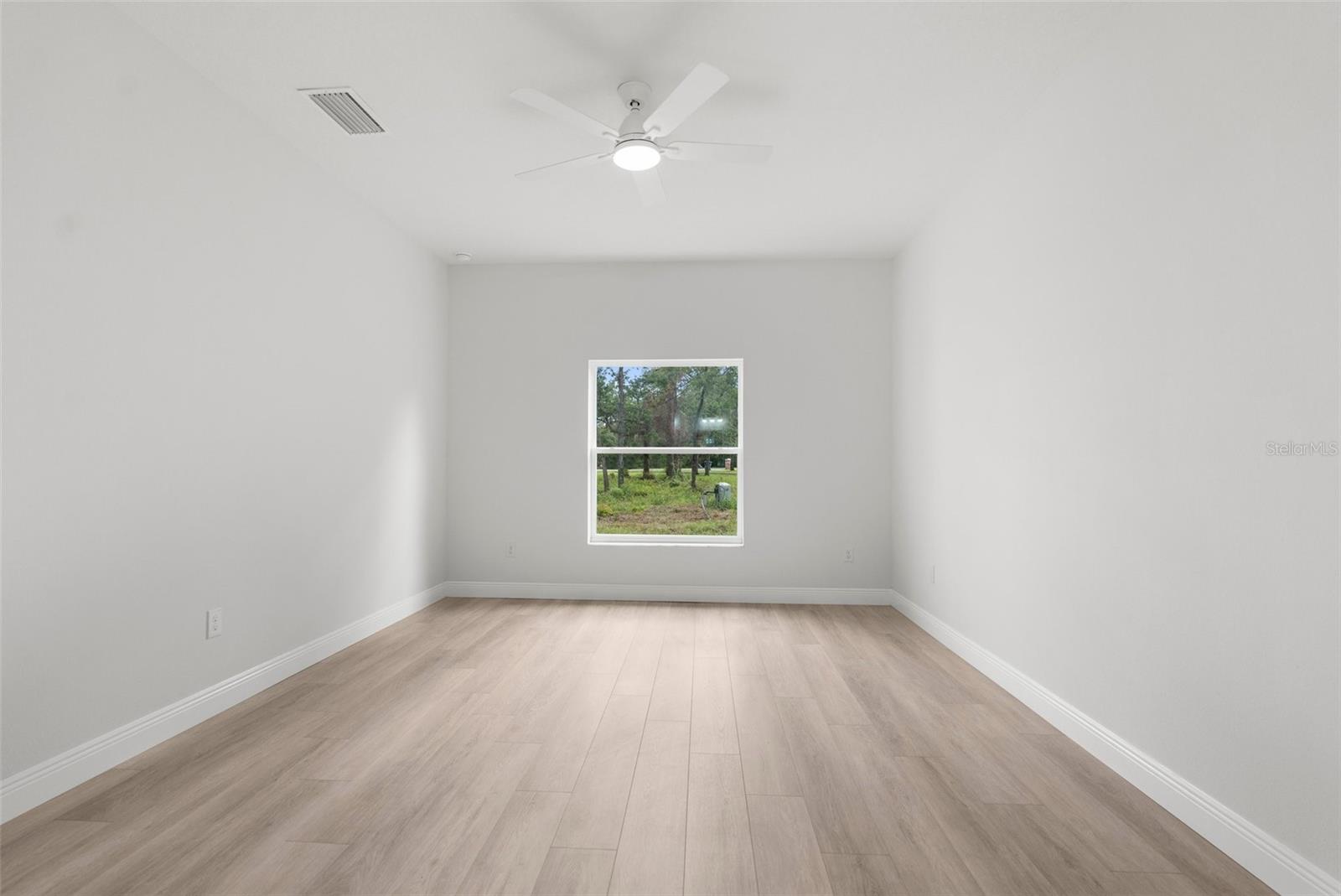 Image 19 of 47 For 12331 Fulmar Road