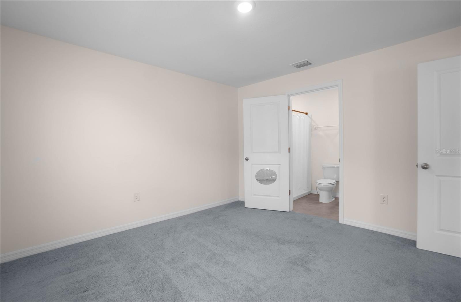 Image 14 of 32 For 8471 Clearway Drive