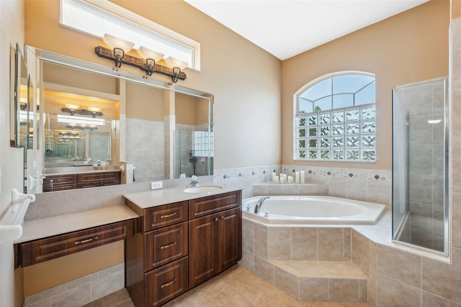 Image 27 of 76 For 4080 Gevalia Drive