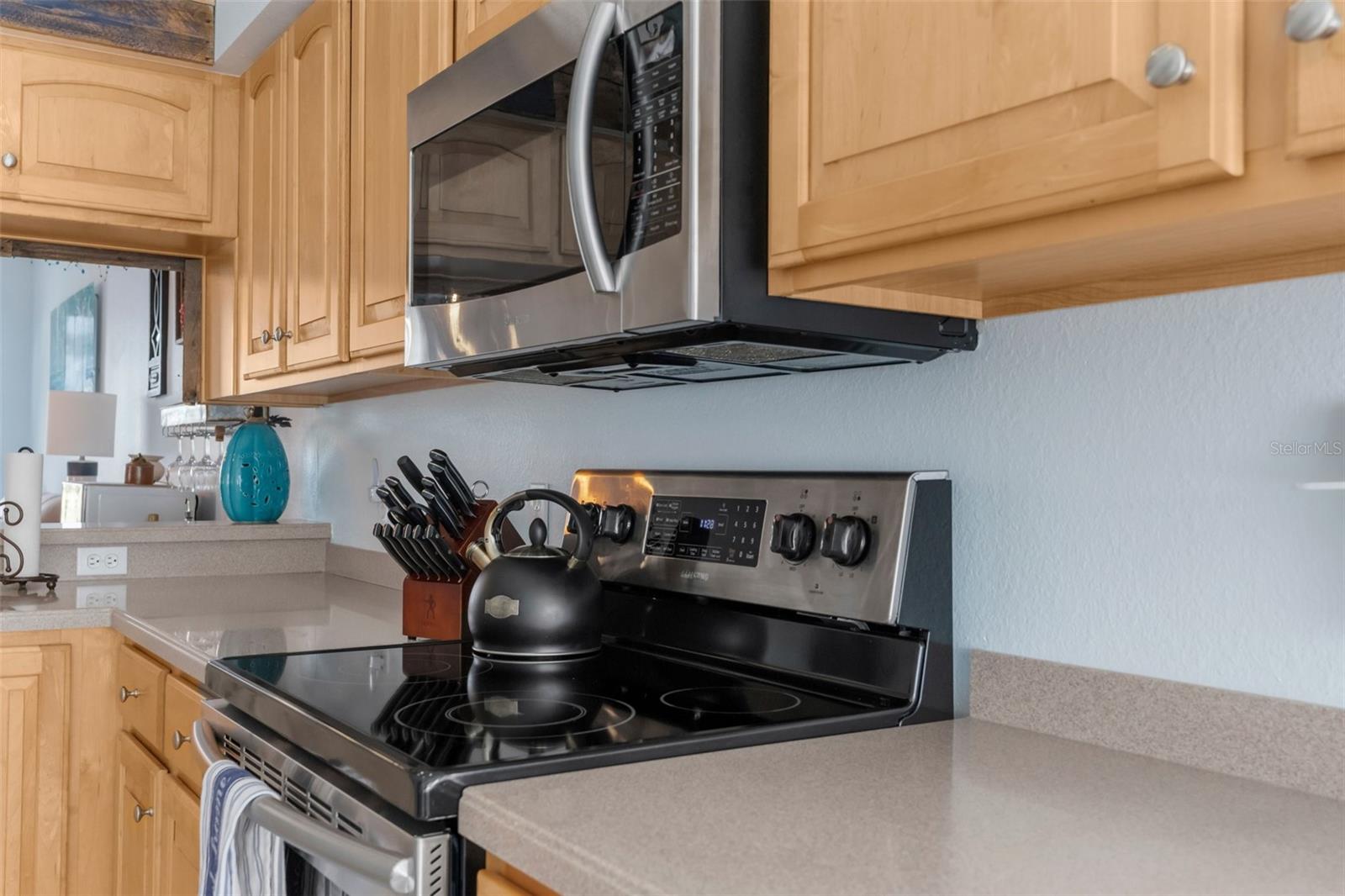 Image 9 of 37 For 18209 Breland Drive