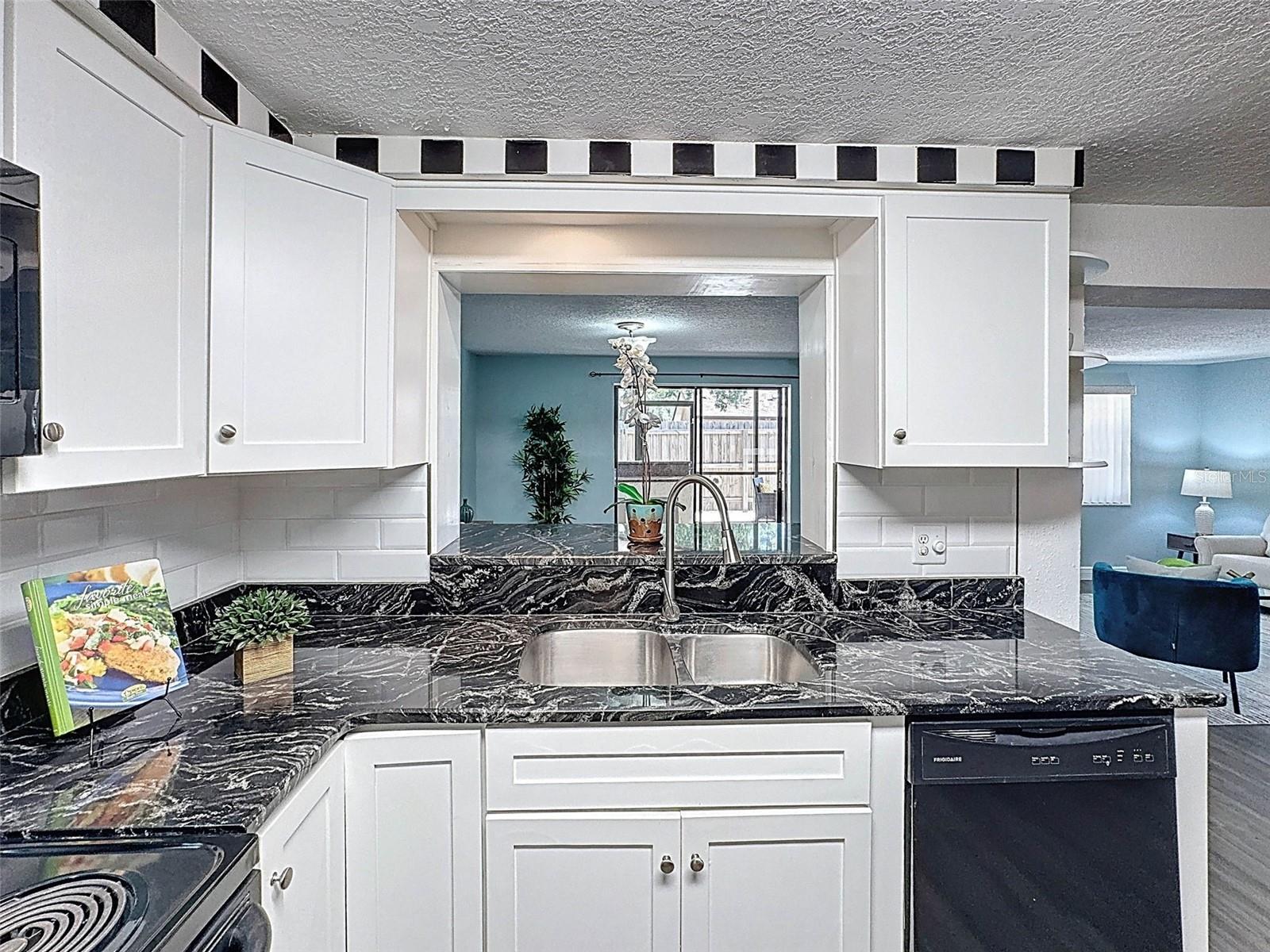 Image 14 of 86 For 4934 Amherst Court