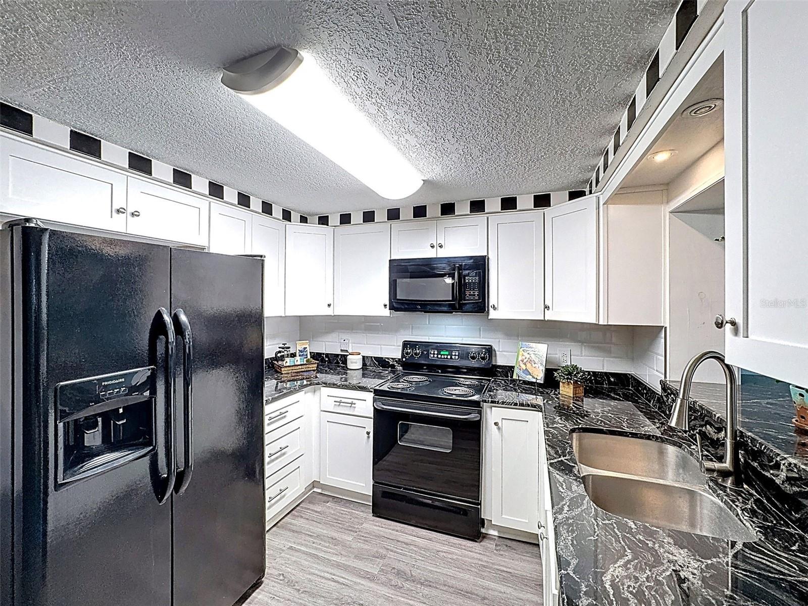 Image 16 of 86 For 4934 Amherst Court