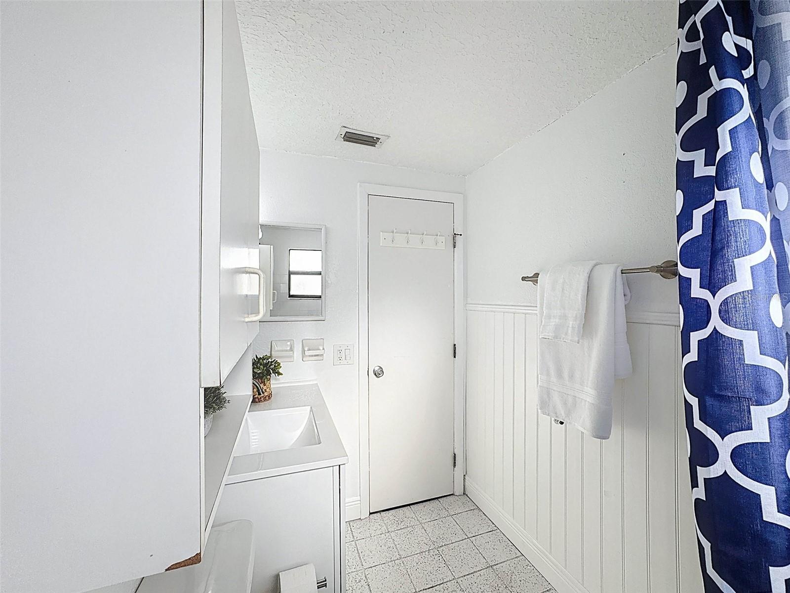Image 27 of 86 For 4934 Amherst Court