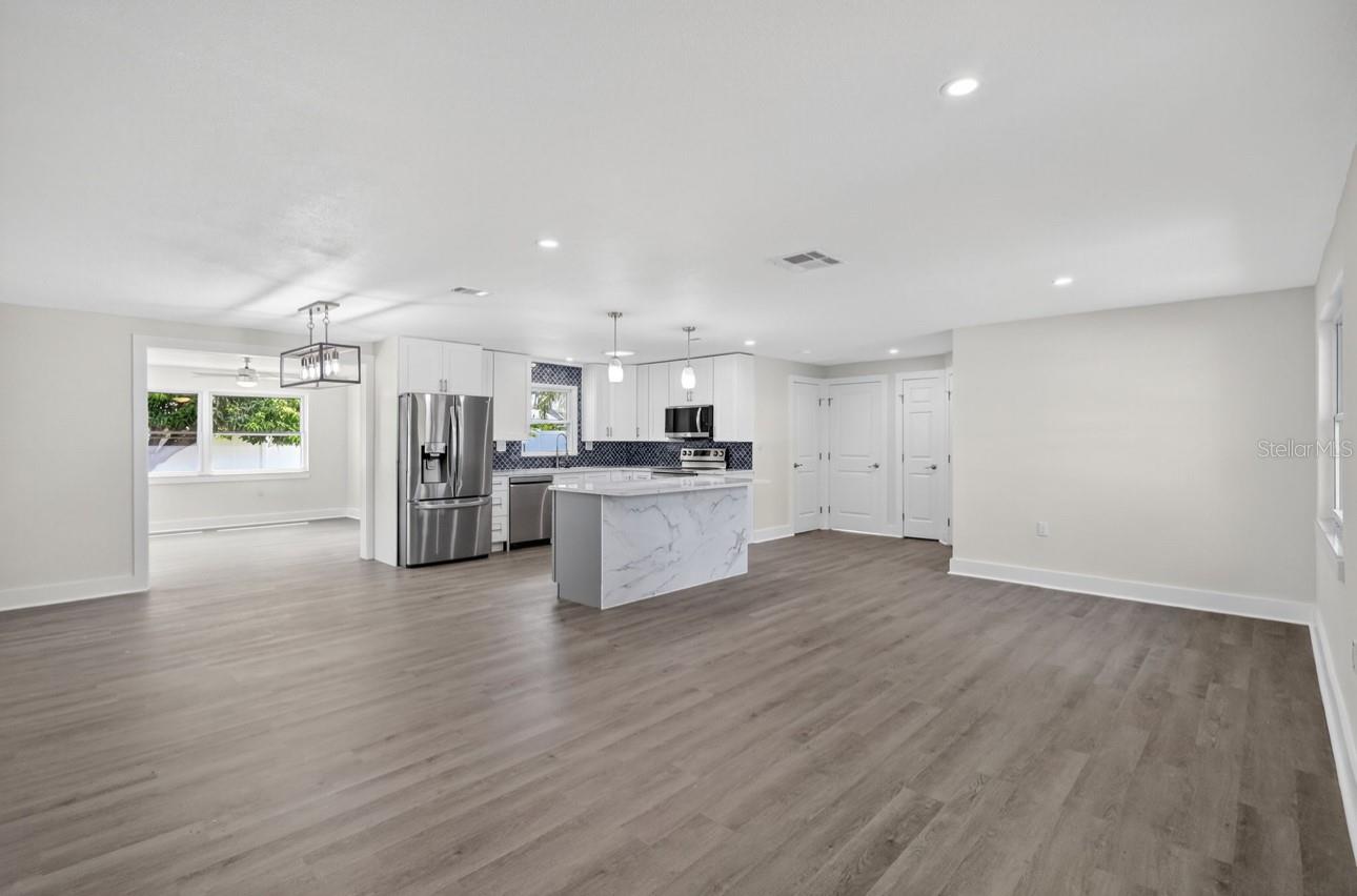 Image 3 of 53 For 2175 Edythe Drive