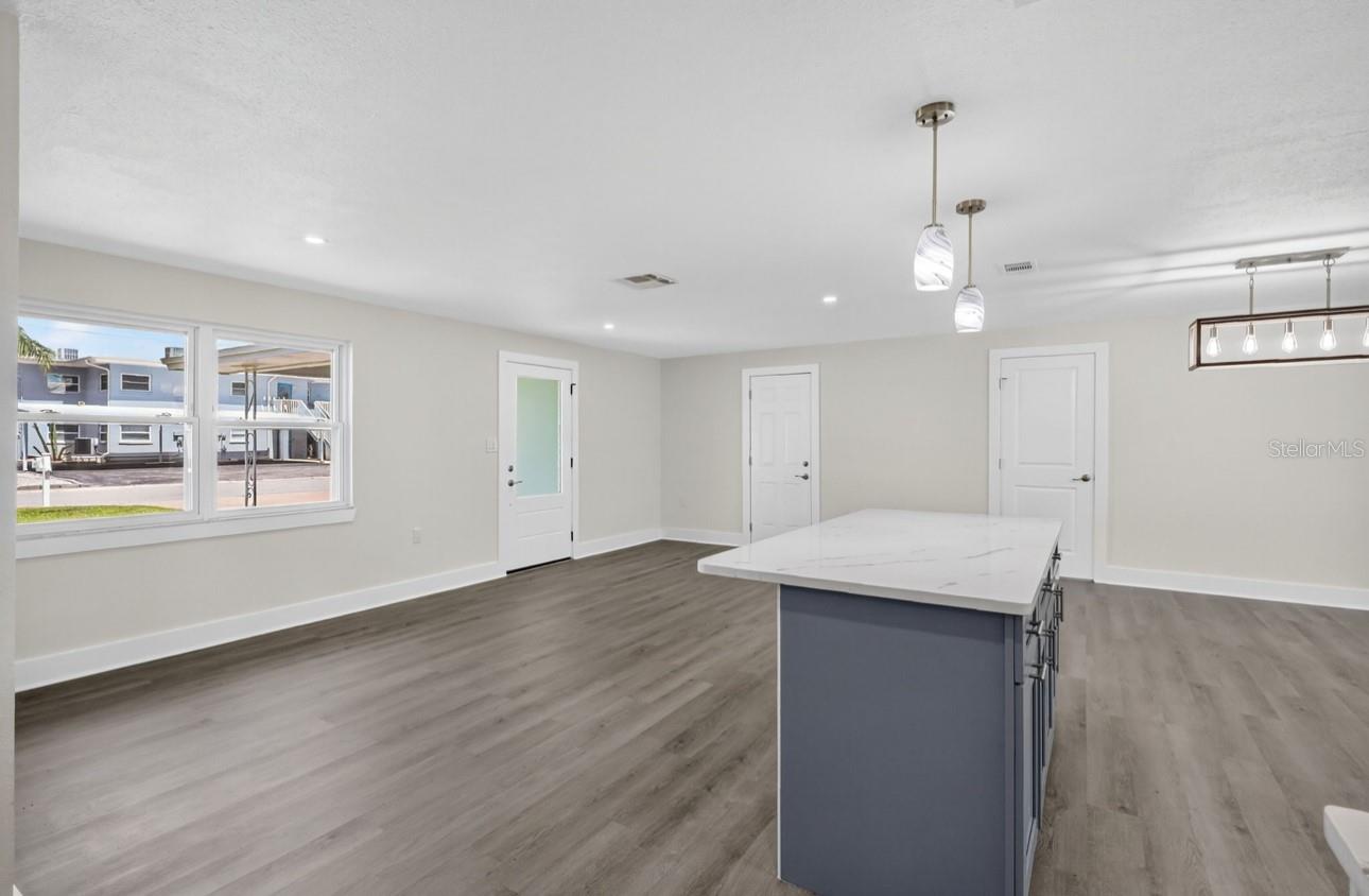 Image 7 of 53 For 2175 Edythe Drive