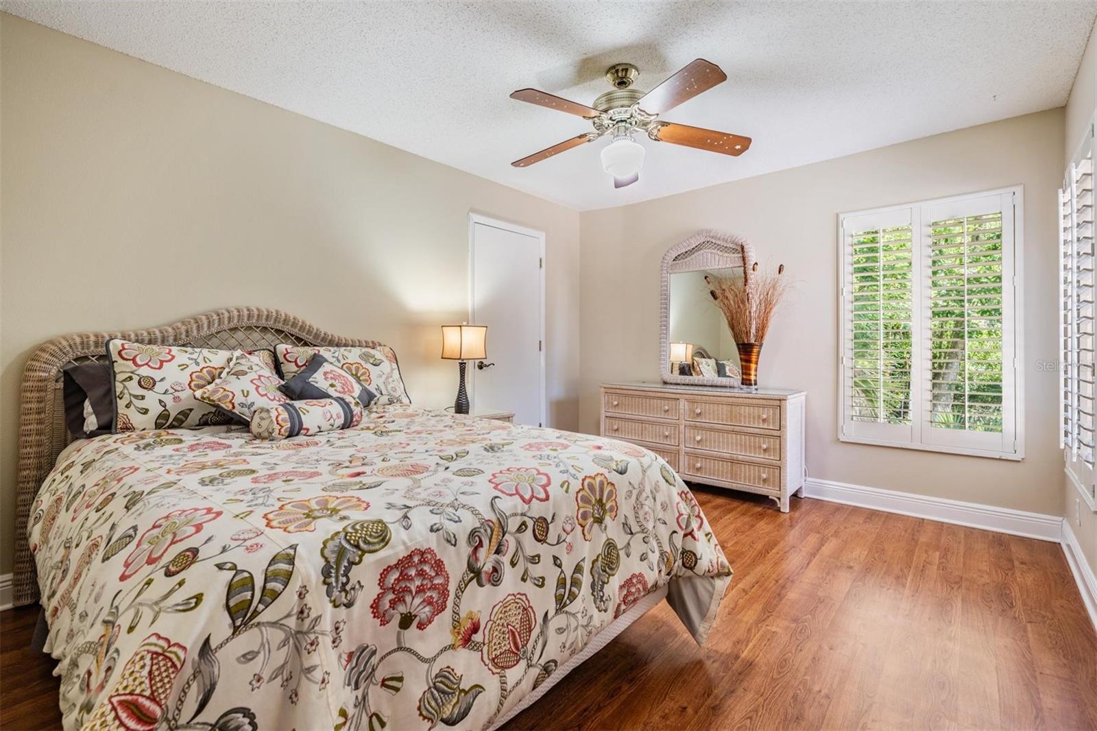 Image 39 of 49 For 663 Turnberry Court