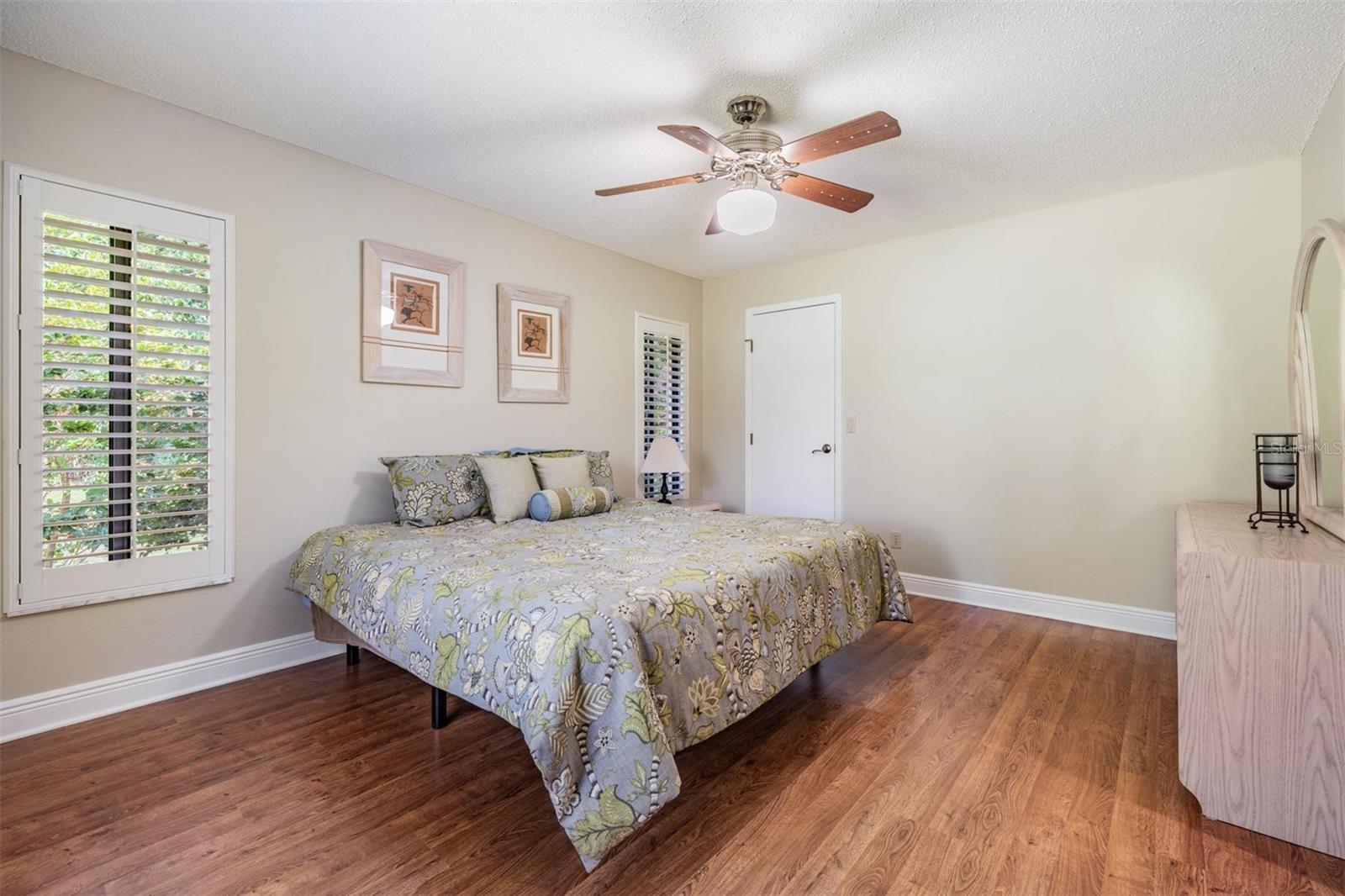 Image 41 of 49 For 663 Turnberry Court