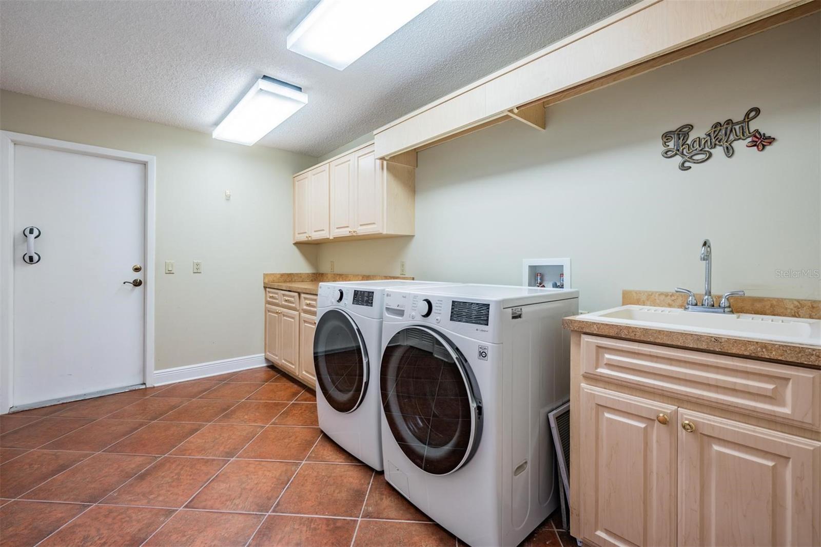 Image 42 of 49 For 663 Turnberry Court