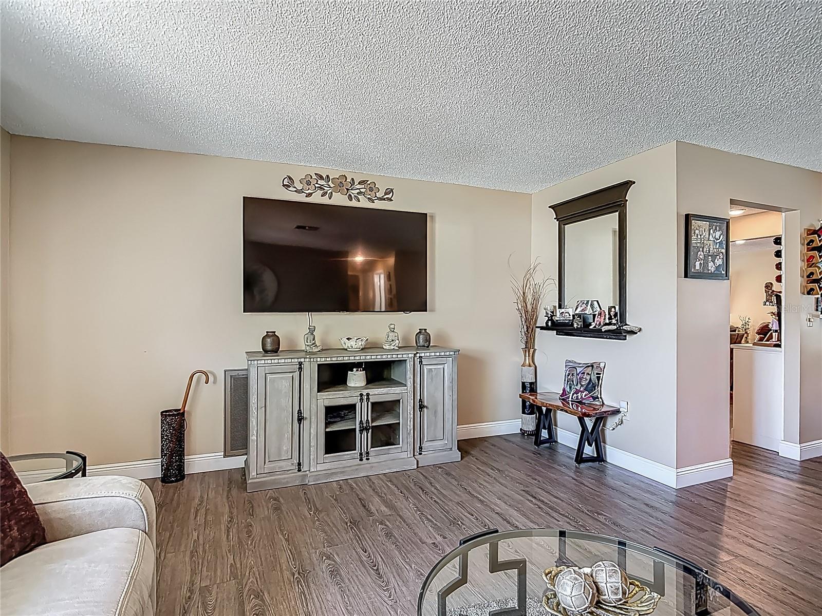 Image 8 of 79 For 8600 Briar Patch Drive