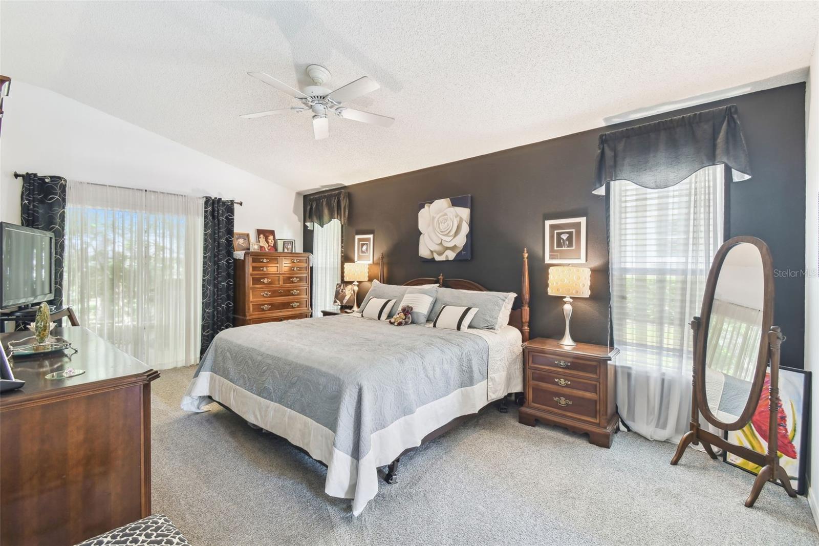 Image 15 of 47 For 18532 Myrtlewood Drive