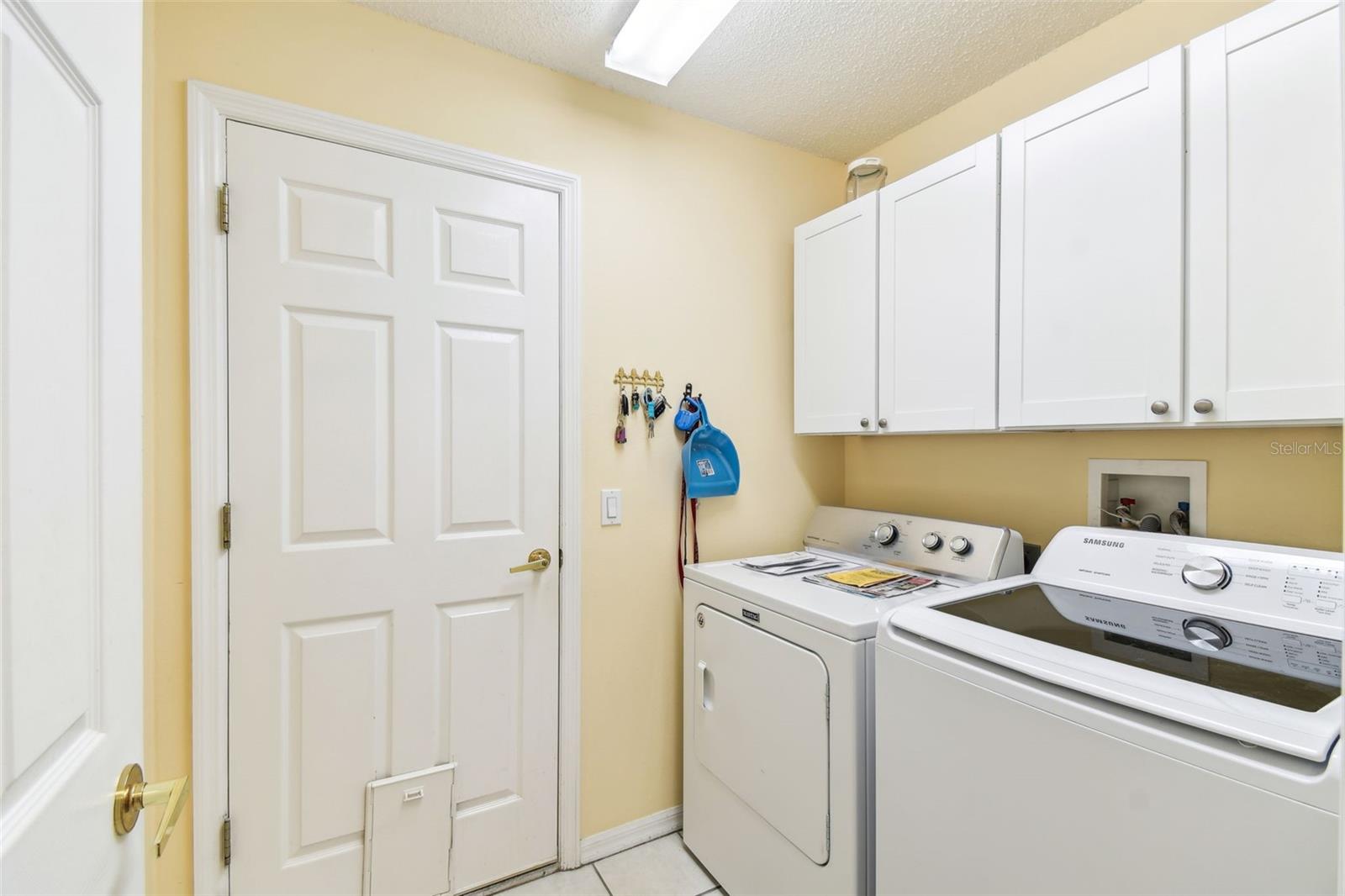 Image 23 of 47 For 18532 Myrtlewood Drive