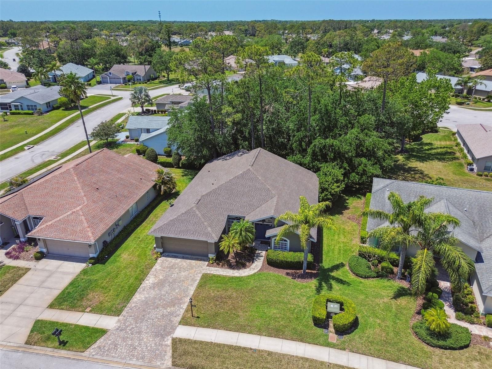 Image 28 of 47 For 18532 Myrtlewood Drive