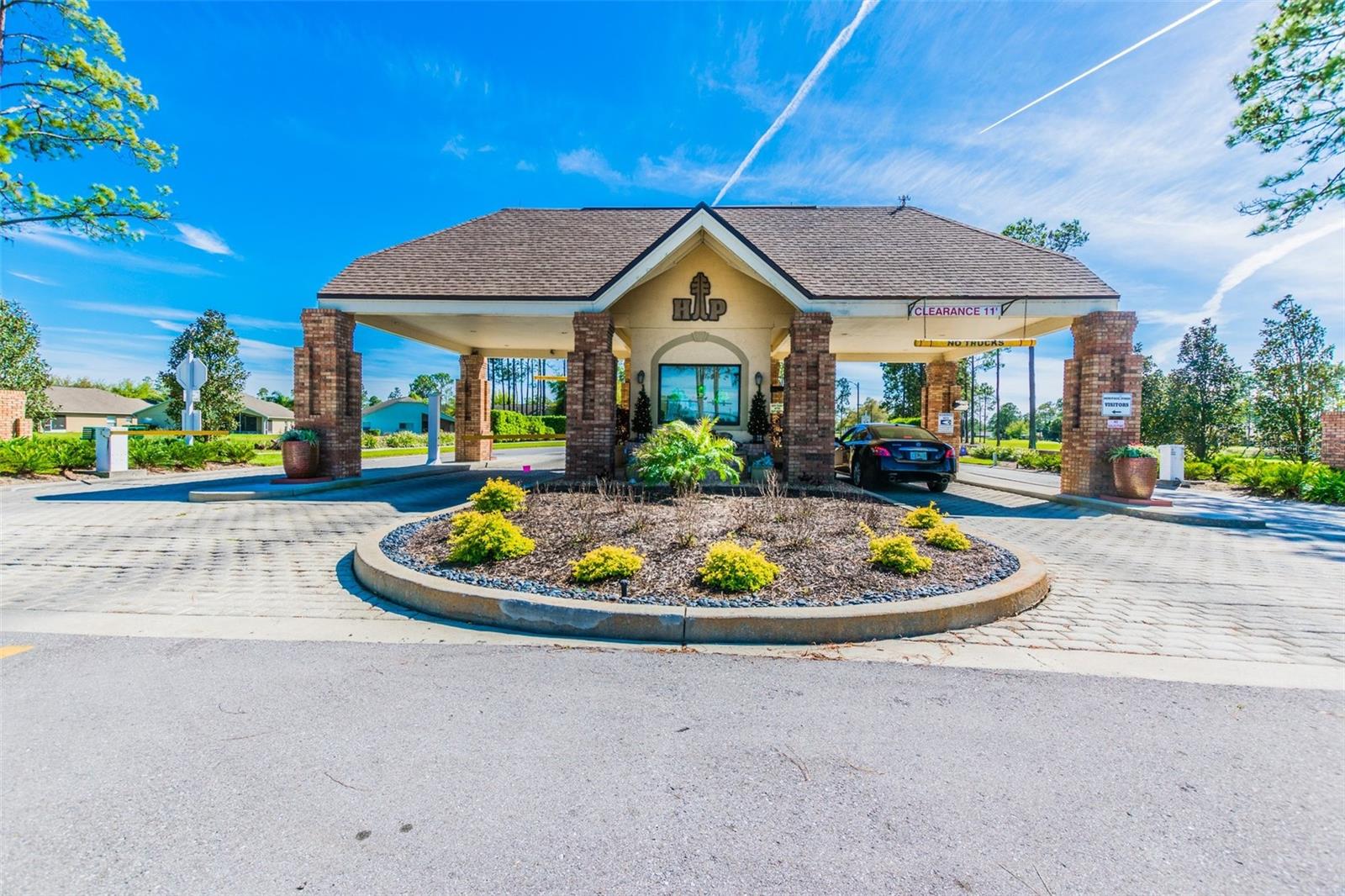 Image 33 of 47 For 18532 Myrtlewood Drive