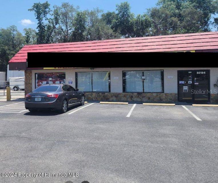 Details for 3284 Commercial Way, Spring Hill, FL 34606