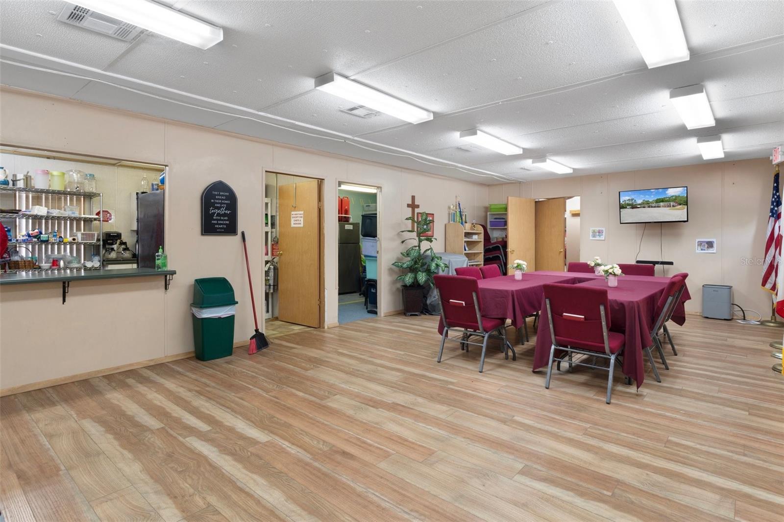 Image 21 of 65 For 15464 Cortez Boulevard