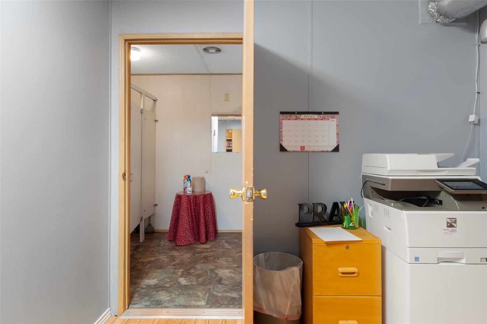 Image 33 of 65 For 15464 Cortez Boulevard