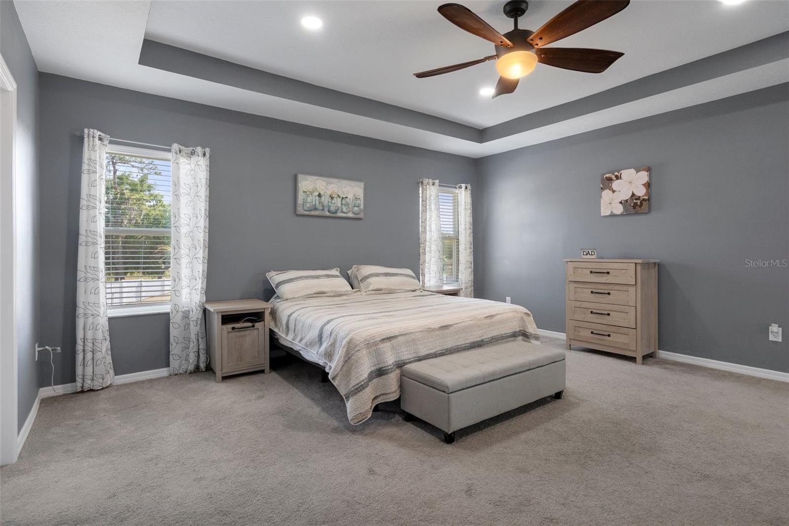 Image 34 of 81 For 733 Old Windsor Way