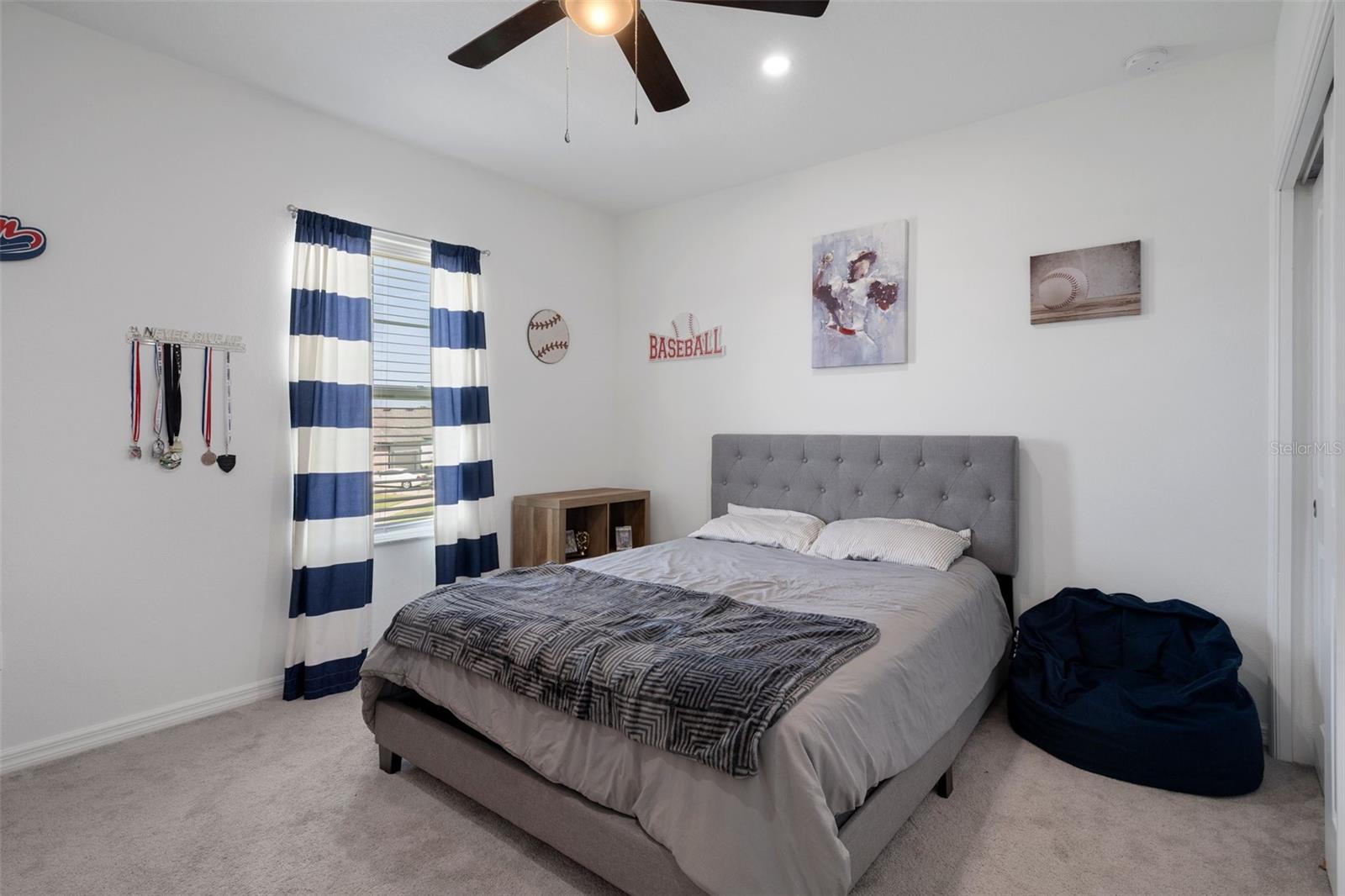 Image 49 of 81 For 733 Old Windsor Way