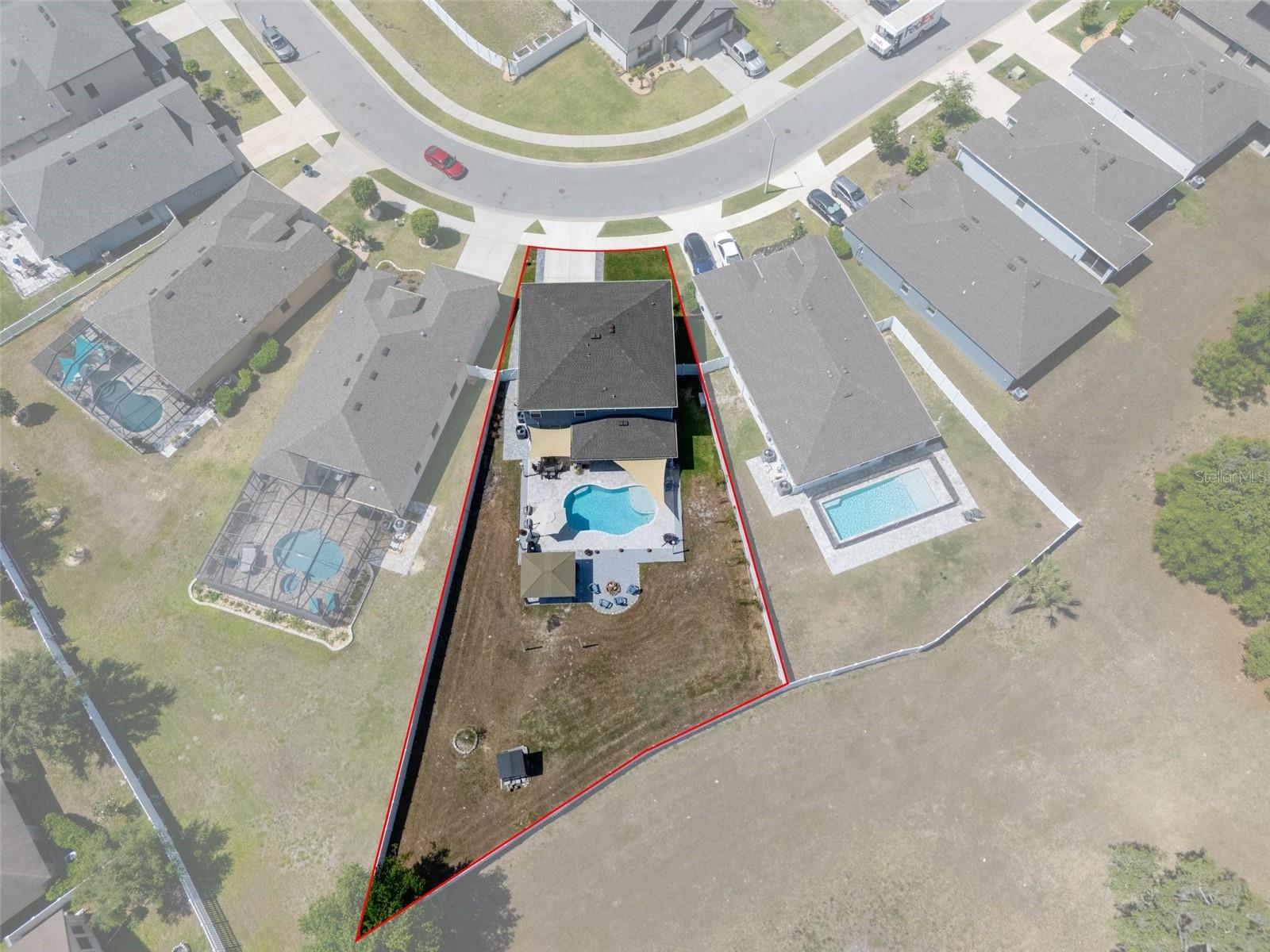 Image 75 of 81 For 733 Old Windsor Way