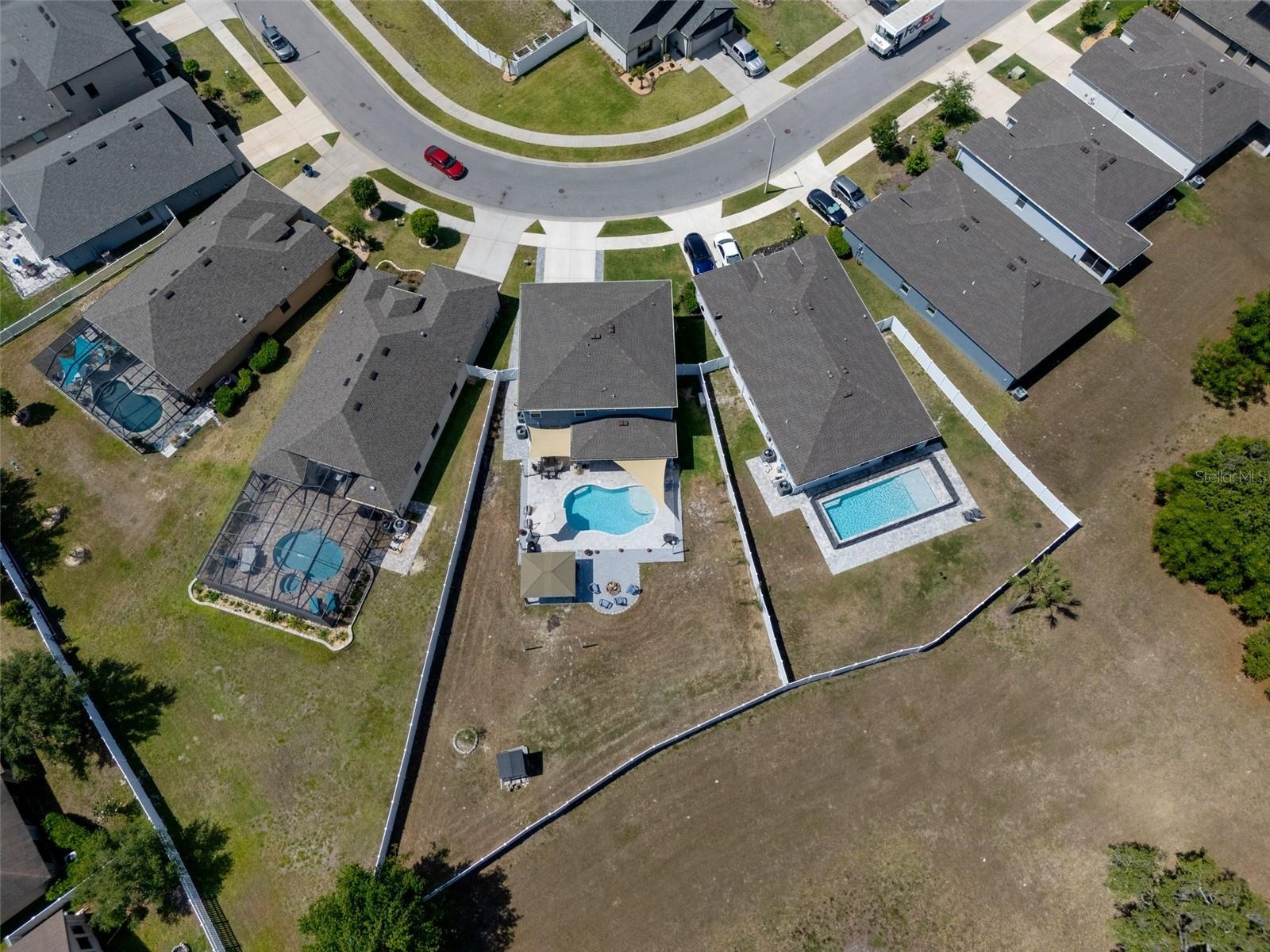 Image 76 of 81 For 733 Old Windsor Way