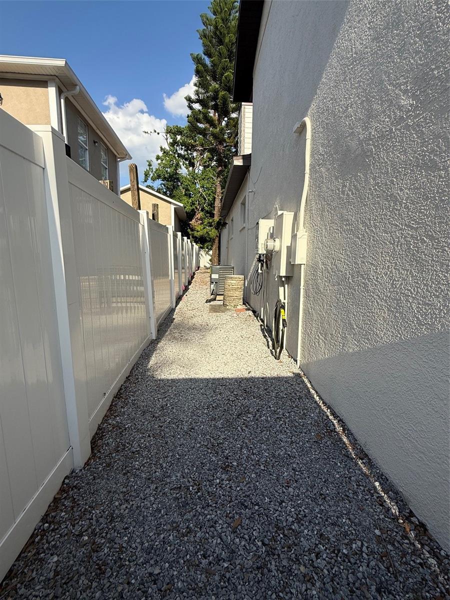 Image 40 of 46 For 210 Hale Avenue