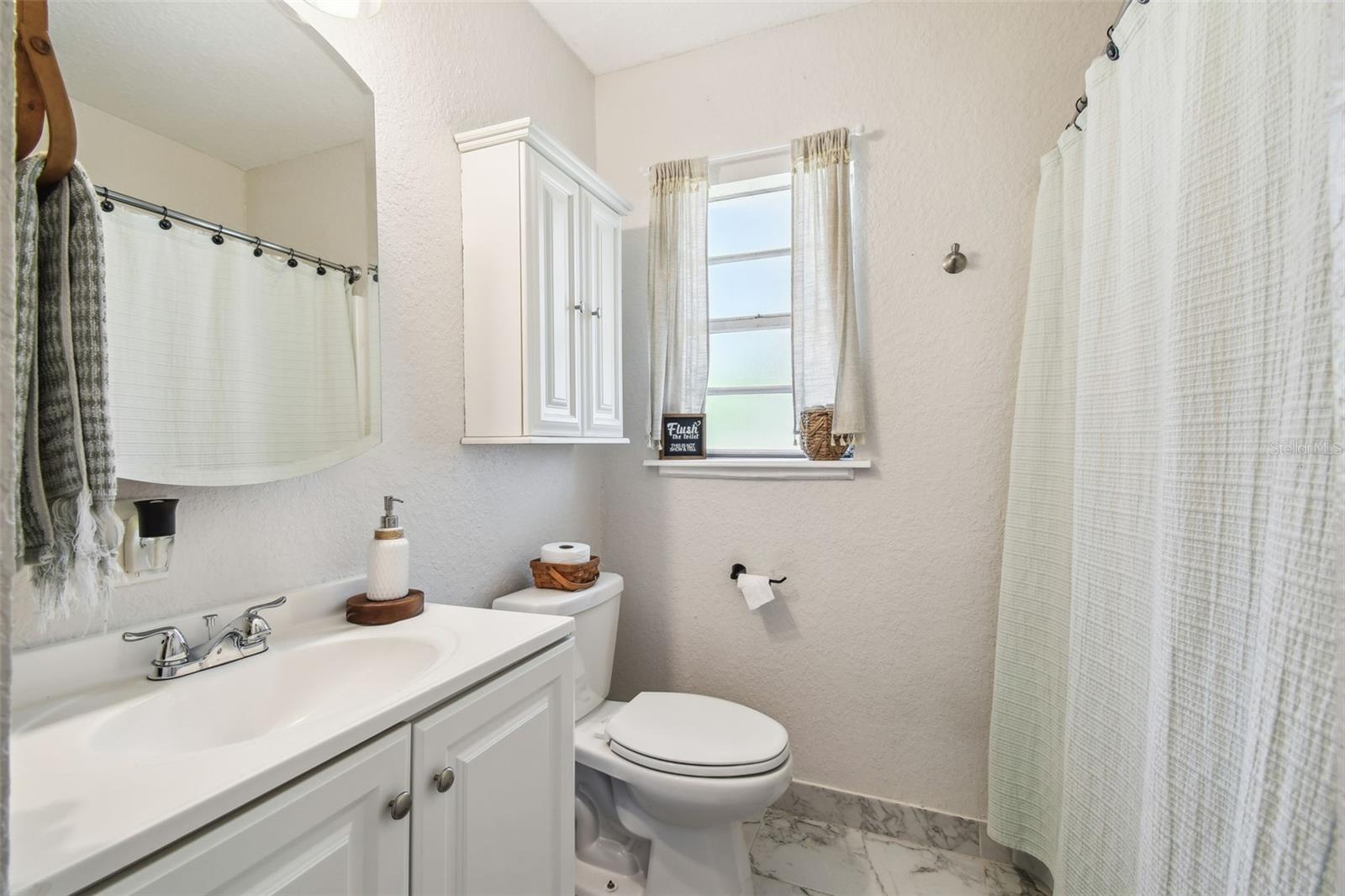 Image 18 of 34 For 9226 Dan Lynn Street