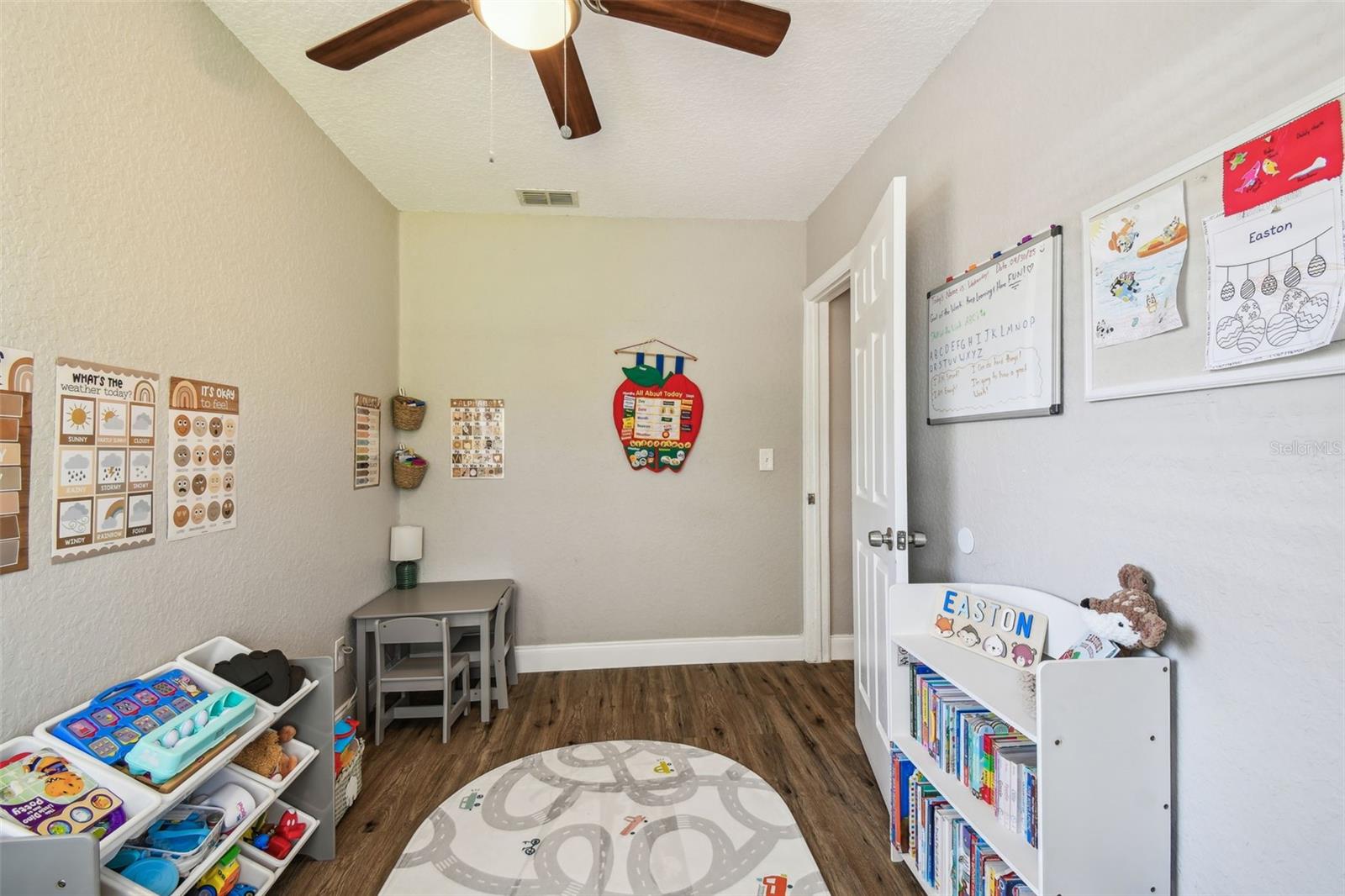 Image 21 of 34 For 9226 Dan Lynn Street