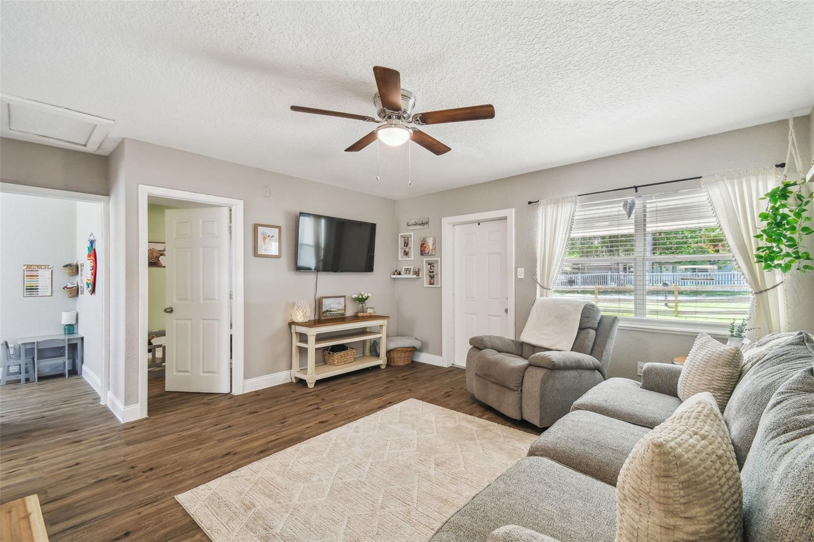 Image 8 of 34 For 9226 Dan Lynn Street
