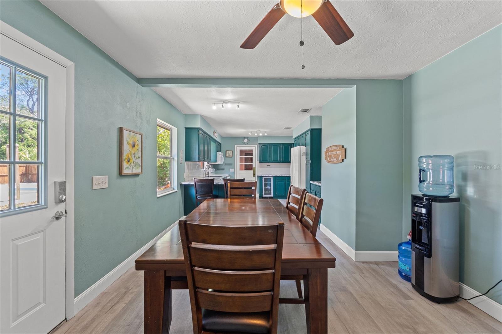 Image 16 of 42 For 800 Walton Avenue
