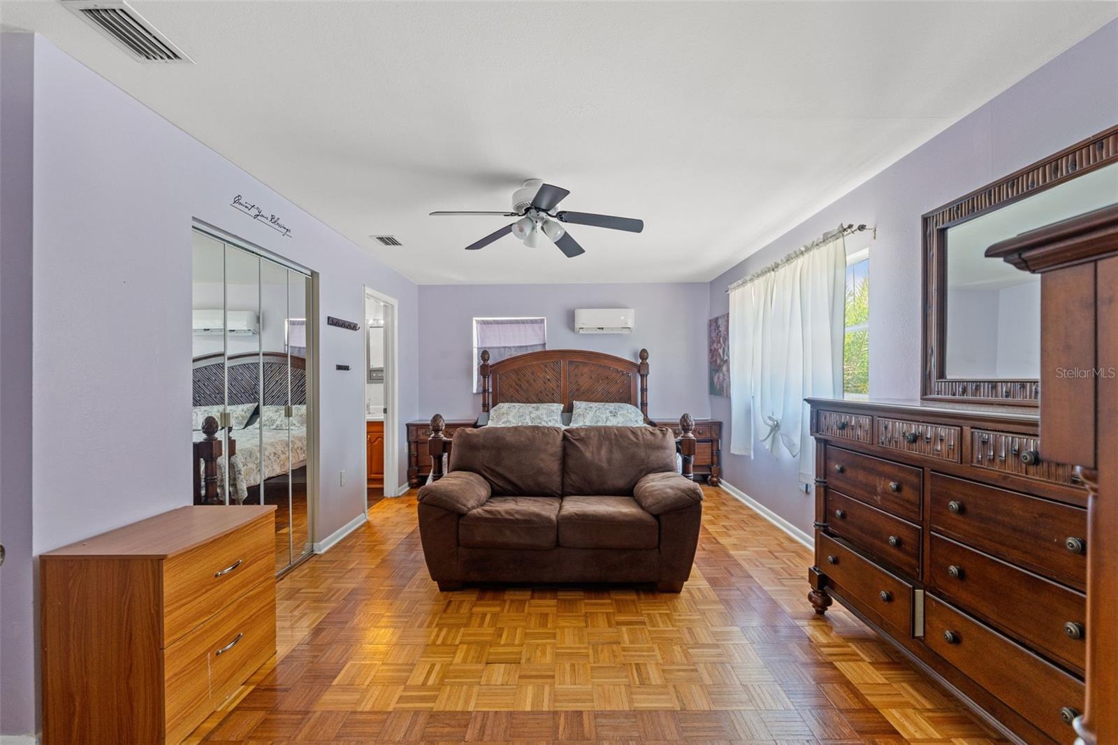 Image 22 of 42 For 800 Walton Avenue