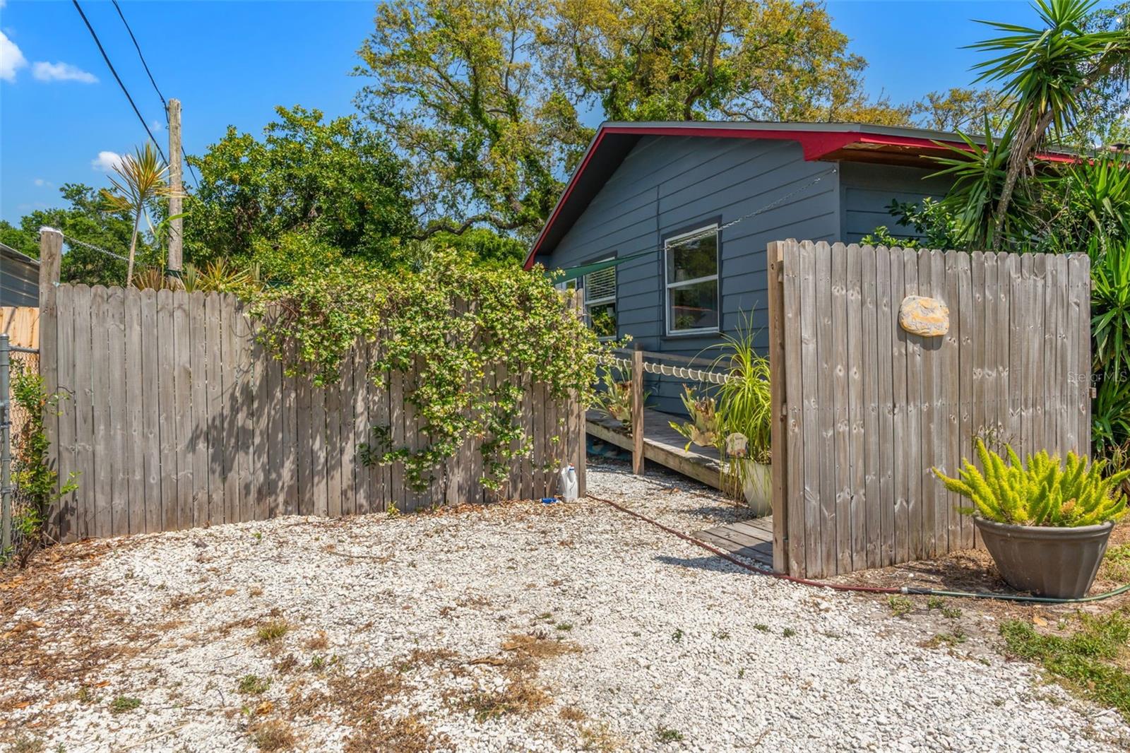 Image 39 of 42 For 800 Walton Avenue