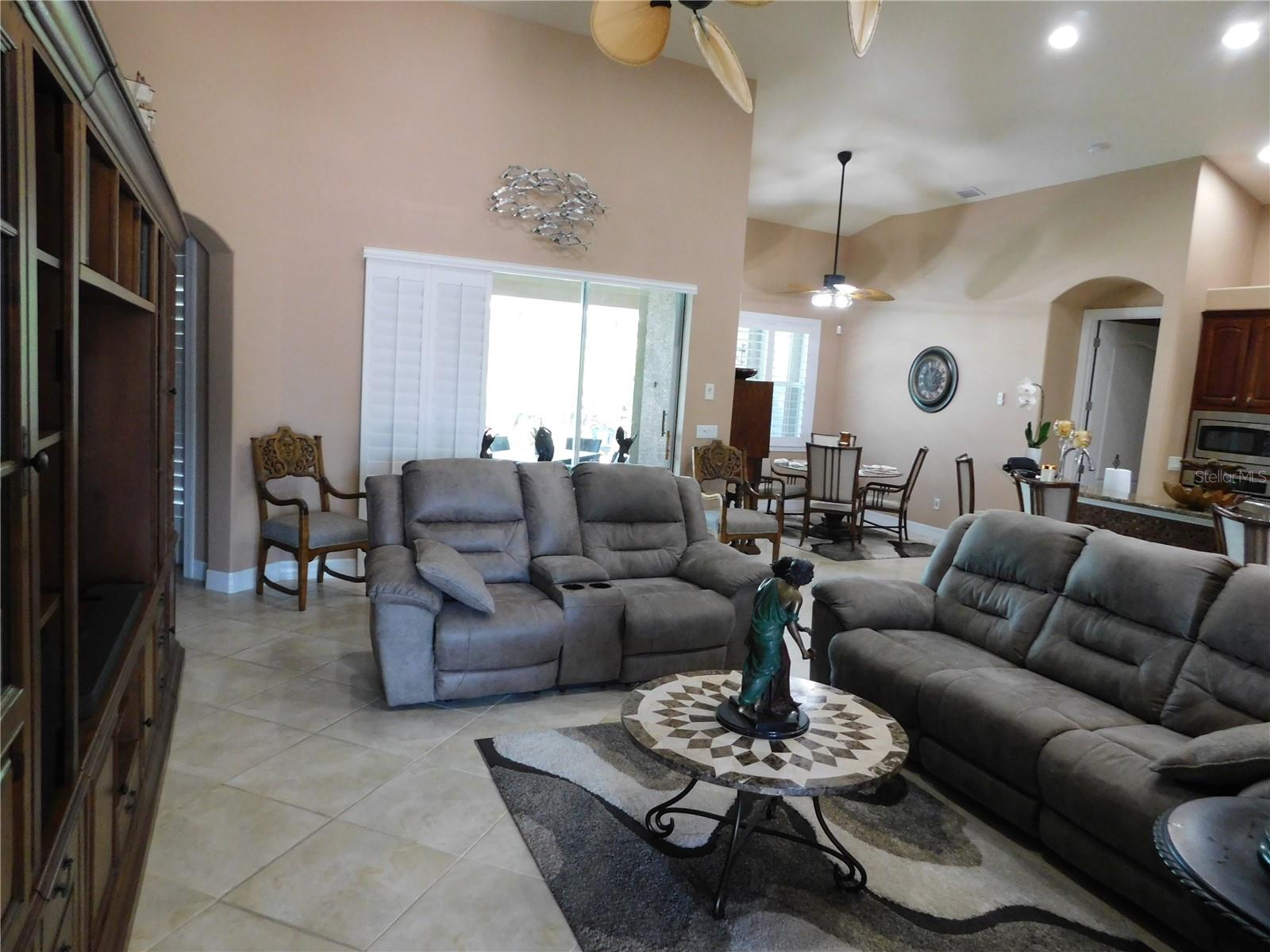 Image 9 of 44 For 25352 Doredo Drive