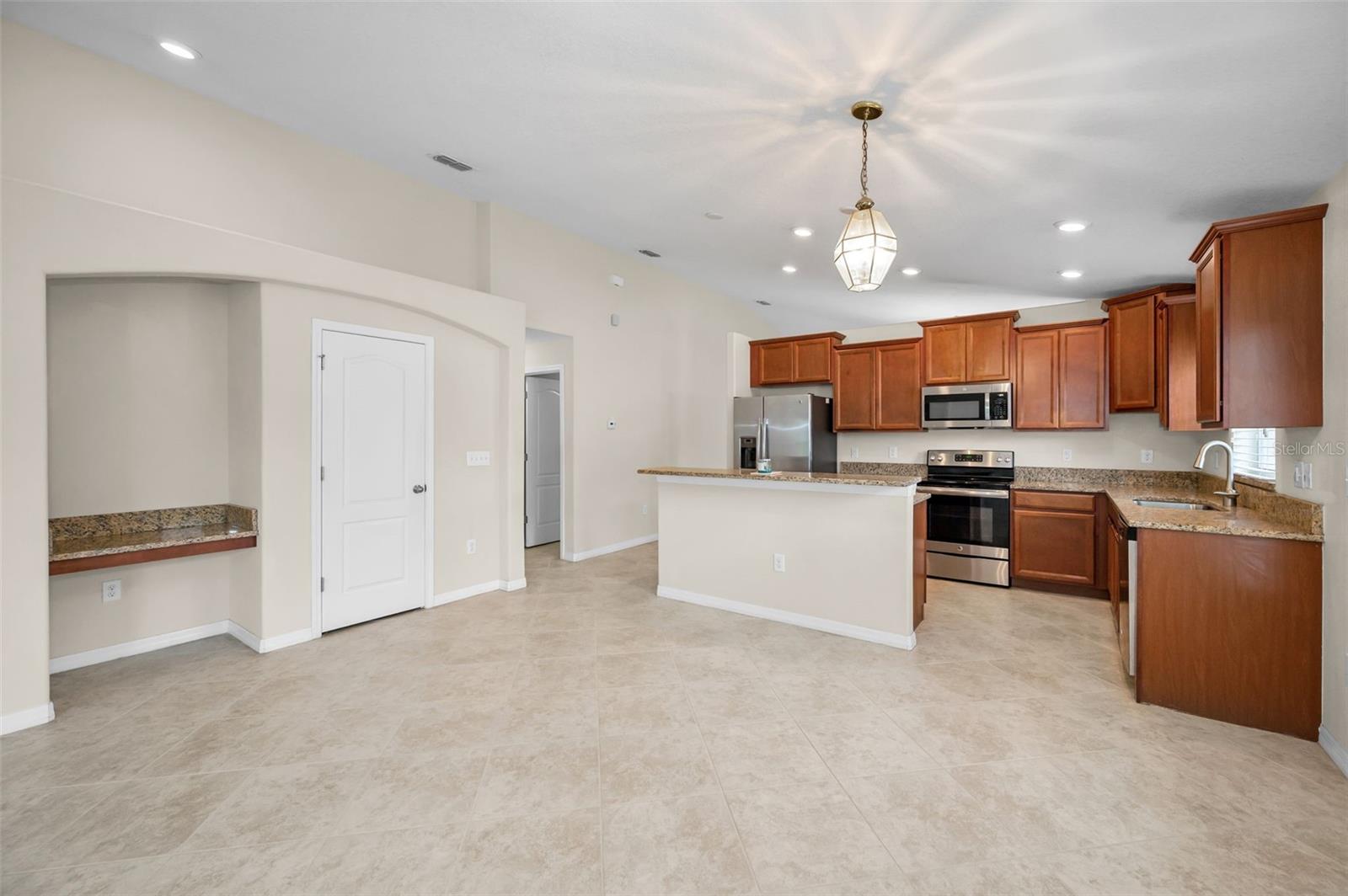 Image 14 of 71 For 10106 Tolman Drive