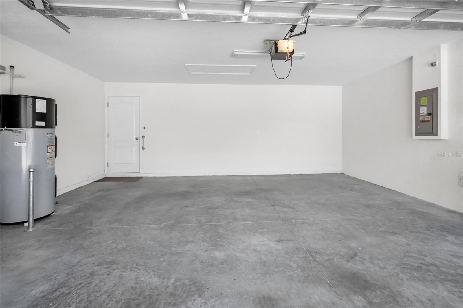 Image 47 of 71 For 10106 Tolman Drive