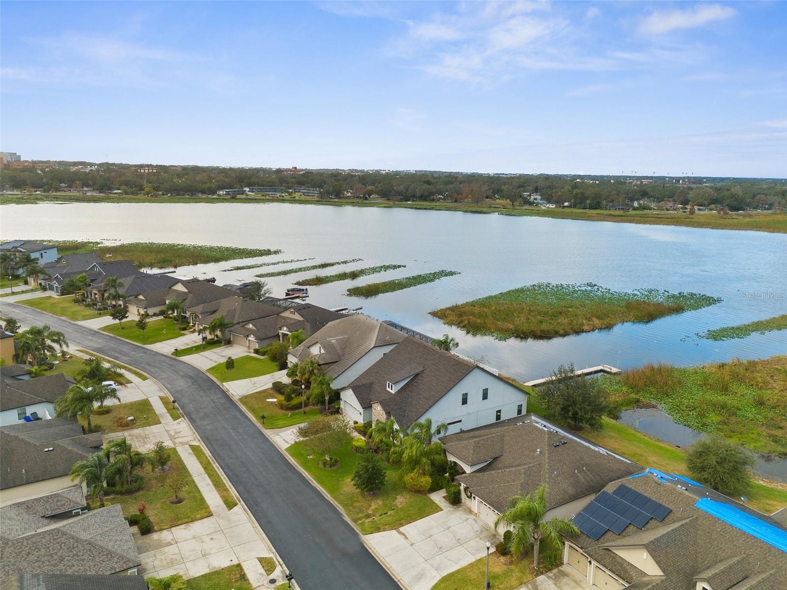 Image 4 of 47 For 1382 Heritage Landings Drive
