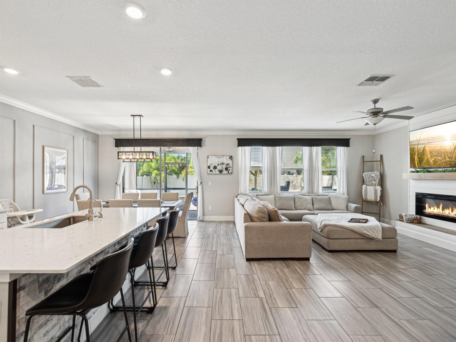 Listing photo id 8 for 8630 Campus Woods Way